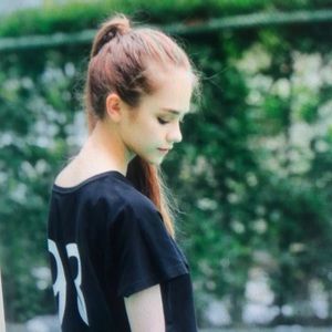 Meet your Posher, Hedy